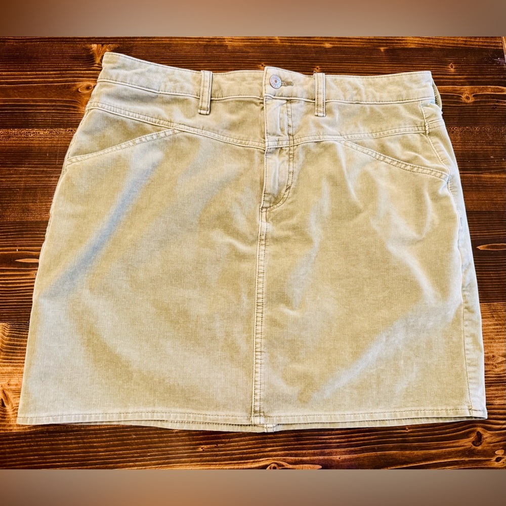 American Eagle Outfitters Sage Green‎ High Waisted Corduroy Mini Skirt